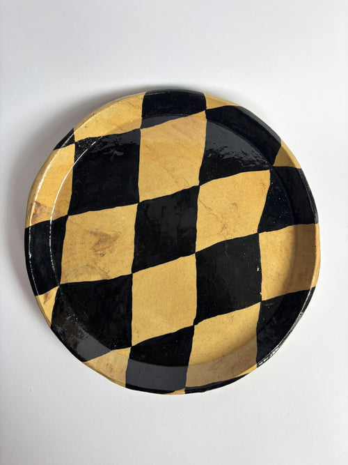 Large Buff Harlequin Plate