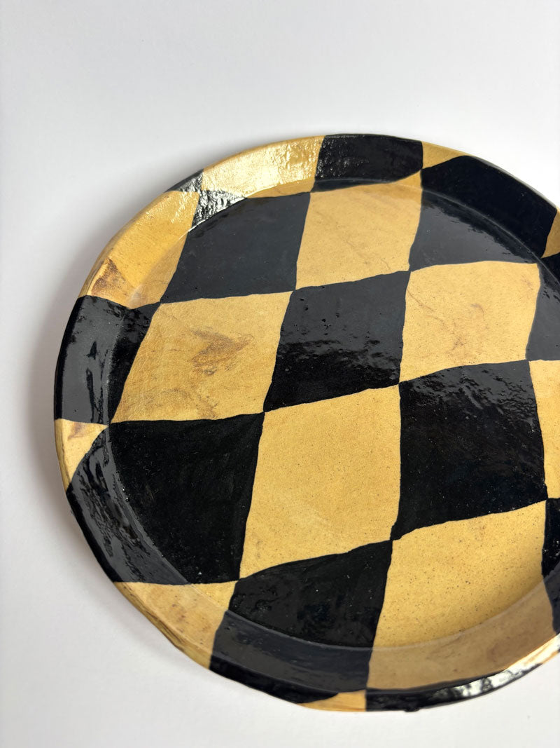 Large Buff Harlequin Plate